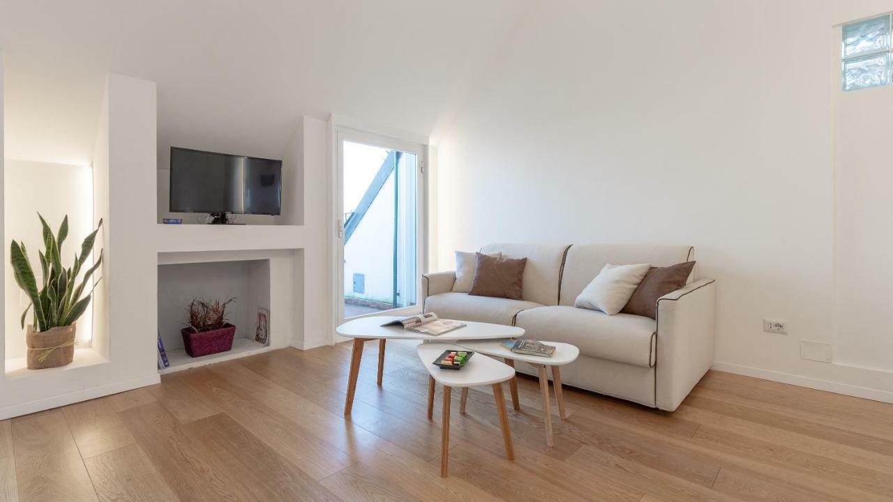 Stunning View Apartment Milaan Buitenkant foto