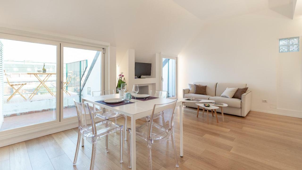 Stunning View Apartment Milaan Buitenkant foto