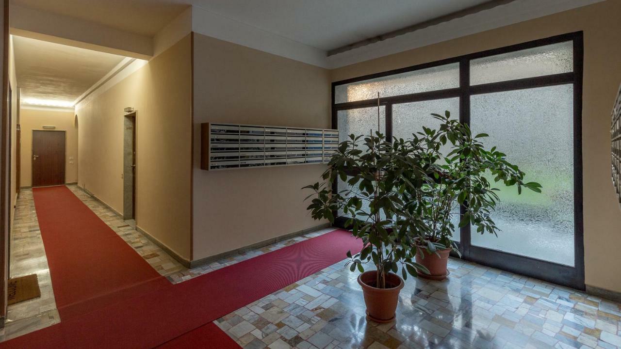 Stunning View Apartment Milaan Buitenkant foto