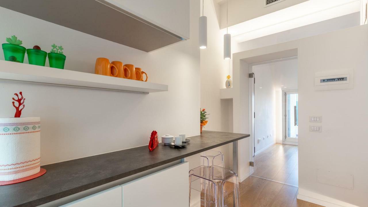 Stunning View Apartment Milaan Buitenkant foto